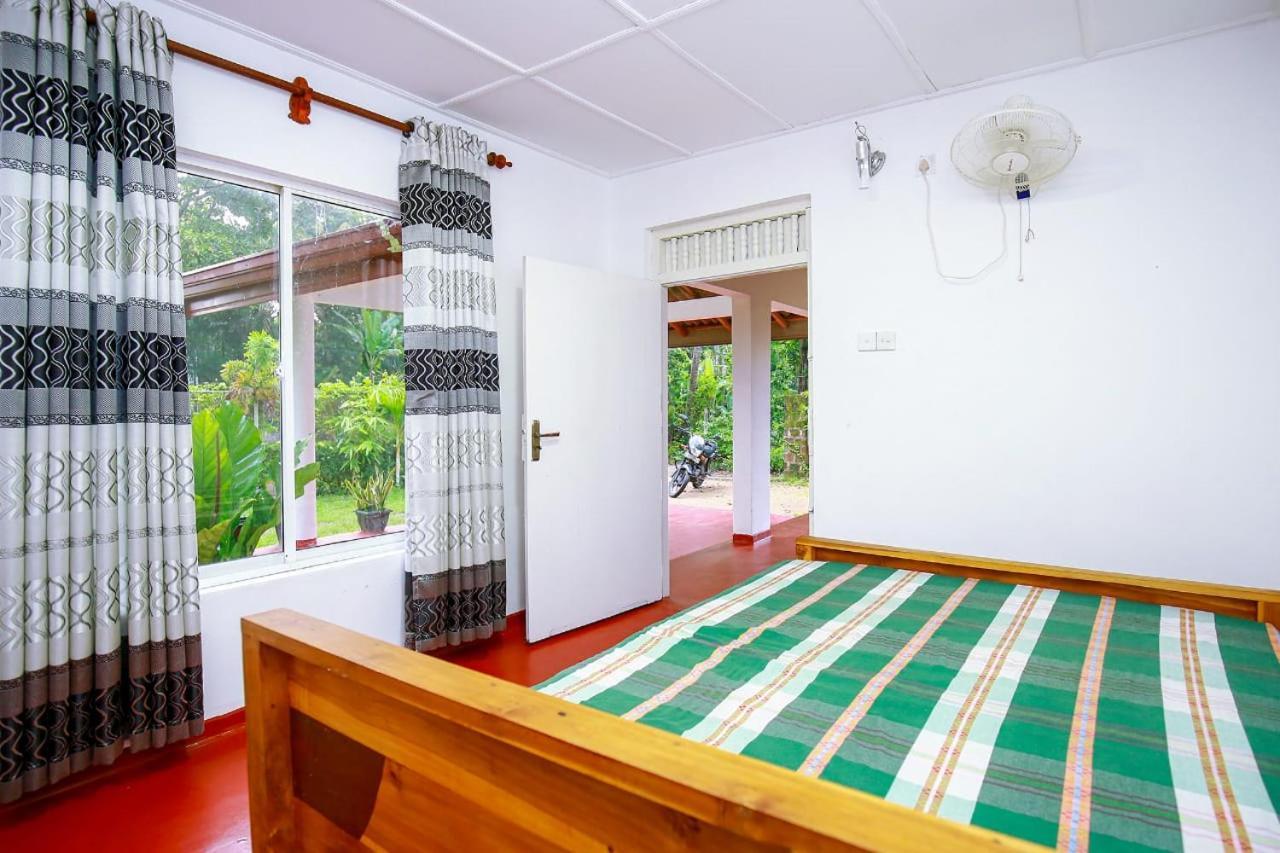 Villa Ravichini Полонарува Стая снимка