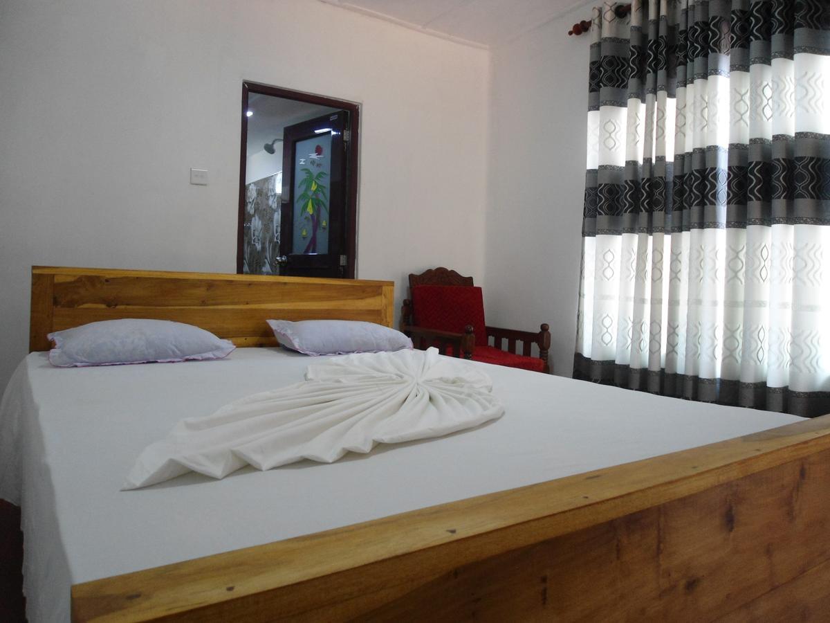 Villa Ravichini Полонарува Екстериор снимка