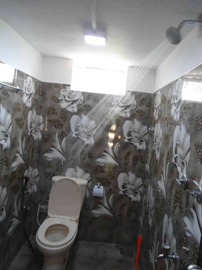 Villa Ravichini Полонарува Екстериор снимка